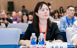 上海国际汽车城潘晓红：帮忙
构建一个开放共享、聪明
绿色的汽车财产
生态体系
