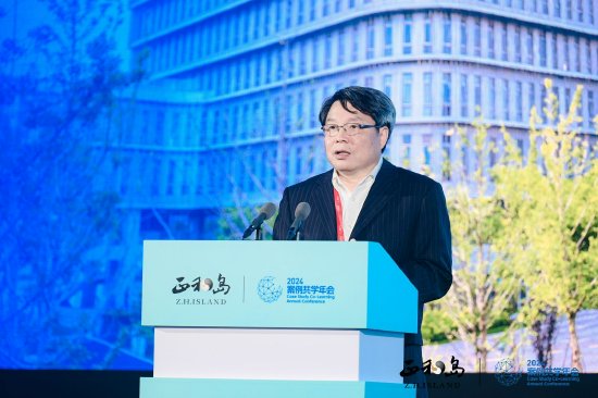 吴晓华：临港人的空想对内对标深圳浦东，对外对标香港、新加坡、伦敦 时时快讯