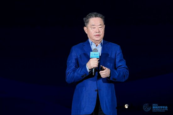 宁高宁：企业家不应该总抱怨别人，这么做没什么大出息 时时快讯