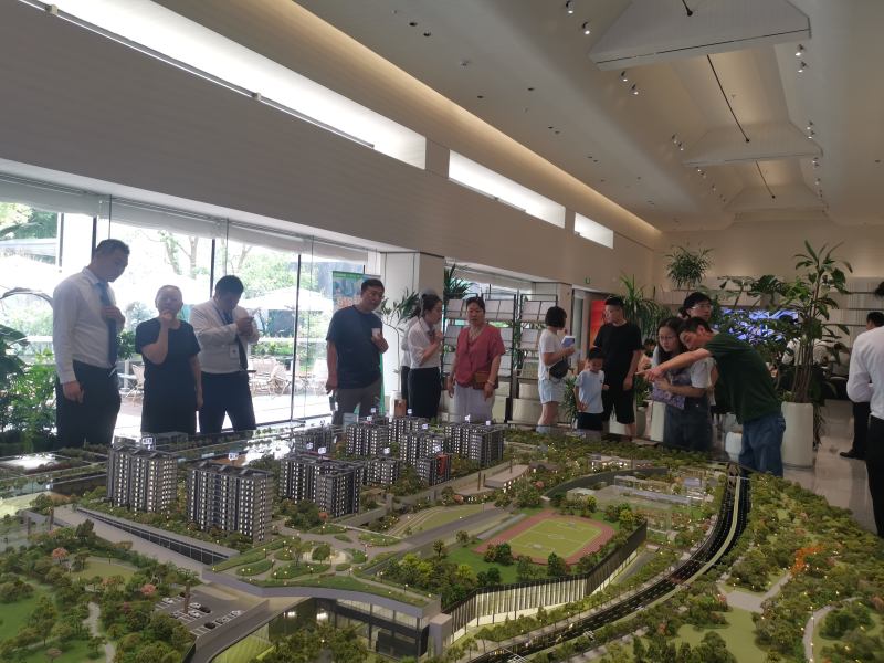 北京新政后首个周末：购房者出动，看房量显著提升 北京新政后首个周末：购房者出动，看房量明显
提拔
 时时快讯