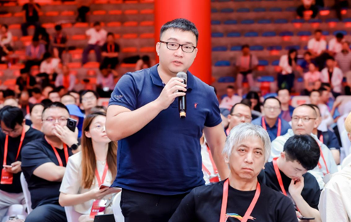 五粮液股东大会：以稳健之姿 积蓄进取之力 开启高质量发展新篇章 五粮液股东大会：以妥当之姿 积贮进取之力 开启高质量发展新篇章 时时快讯