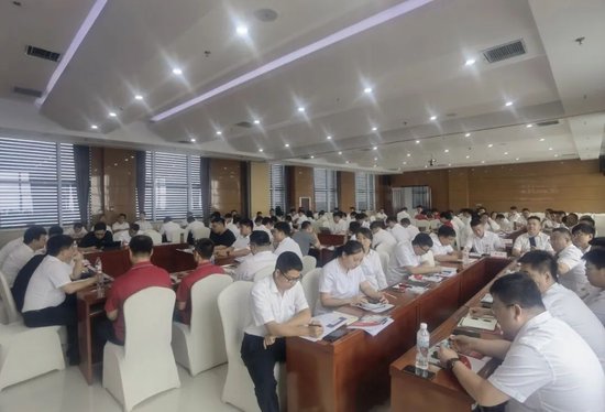 “沉默的真相”，衡水老白干培训员工了解职场复杂性，分享职场经验和实用技巧 “沉默
沉静
的原形
”，衡水老白干培训员工相识
职场复杂性，分享职场履历
和实用本领
 时时快讯