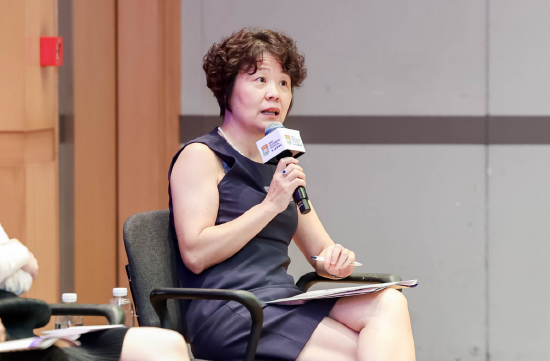 建银国际崔历：上半年服务业复苏比力慢，影响收入和就业 时时快讯