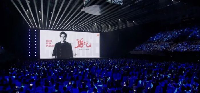 雷军，如何成为“直播一哥”？ 雷军，怎样
成为“直播一哥”？ 时时快讯